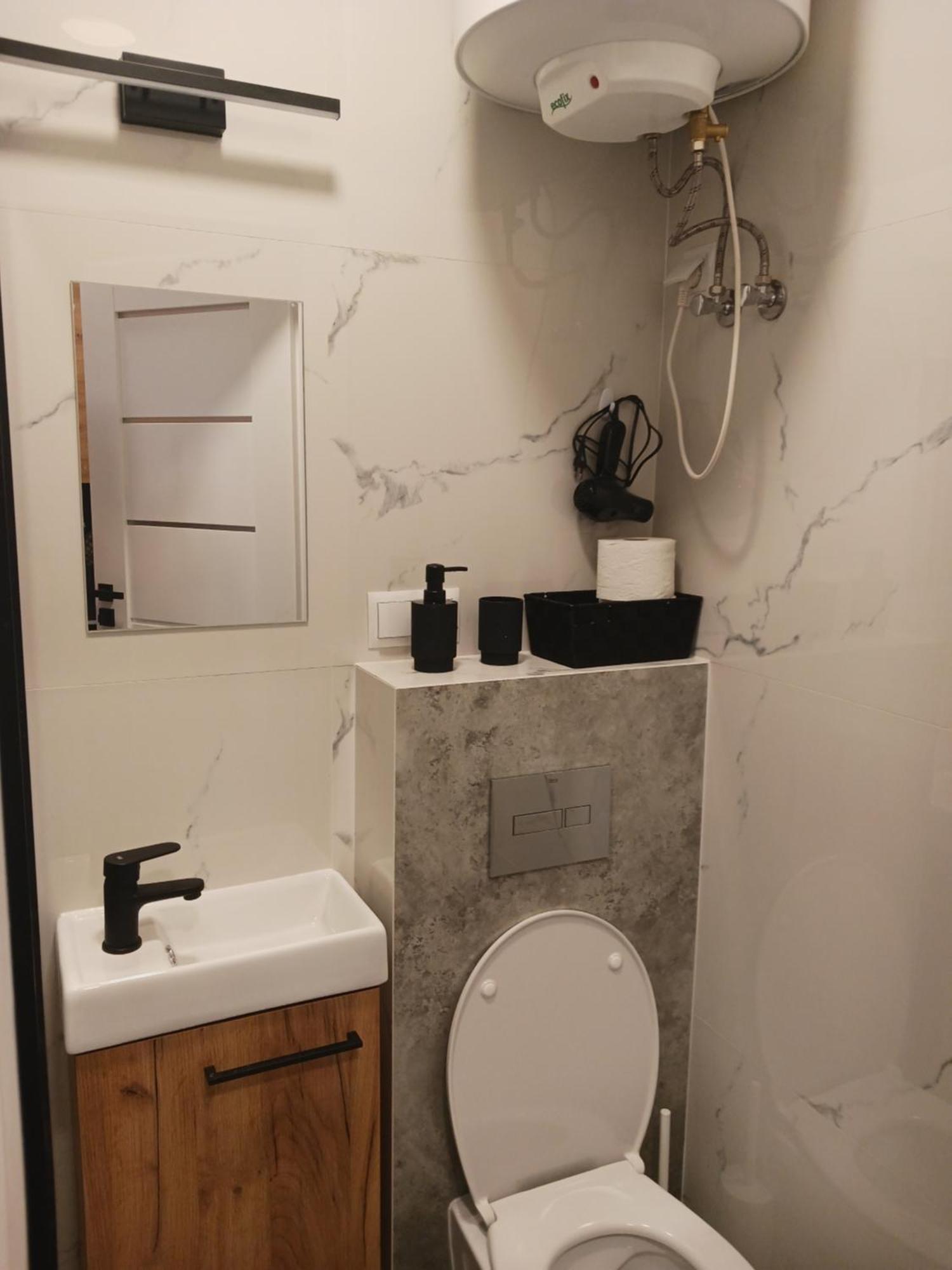 Apartamenty Marco 3-Bis- Przy Dworcu-Stare Miasto-Super Wi Fi Cracóvia Exterior foto