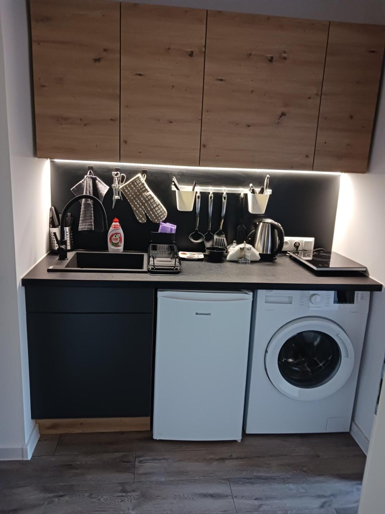 Apartamenty Marco 3-Bis- Przy Dworcu-Stare Miasto-Super Wi Fi Cracóvia Exterior foto